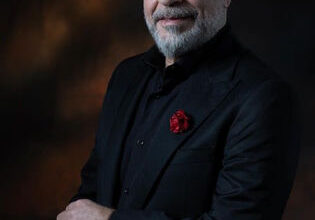 صورة الفنان شريف منير يتألق في دور محمود عزت رأس الافعي في رمضان