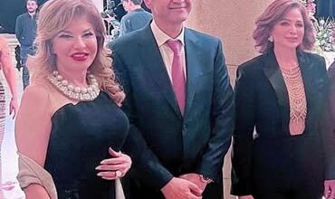 صورة الاصدقاء والنجوم يجتمعون بحفل خطوبة إبن عمرو أديب ولميس الحديدي