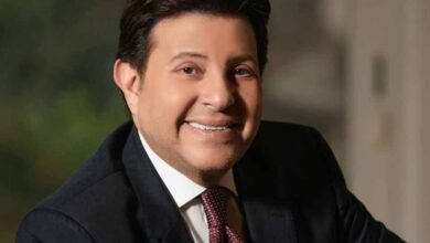 صورة دخول الفنان الكبير هاني شاكر العناية المركزة بباريس