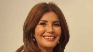 صورة ميرفت امين تواصل نشاطها بعد تألقها في كلهم بيحبو مودي وتفتقد رجاء الجداوي ودلال عبد العزيز