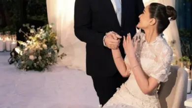 صورة خطوبة النجمة الشابة ملك احمد زاهر من السيناريست شريف عمرو الليثي بحضور الأهل والأصدقاء والمقربين