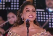 صورة انغام تغني وتتألق بحفل افتتاح الاوكتاجون بحضور الرئيس السيسي والسيدة قرينته وكبار القادة ورجال الدولة